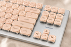 TAVNIXO F3587 wired mechanical keyboard feature: sandblasted metal top plate